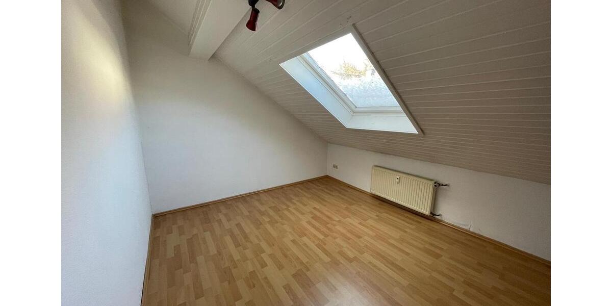 Dachgeschoßwohnung Königstein im Taunus - 4 Zimmer, 170 m&sup2;, 1.700&euro; | Angebot:24488324