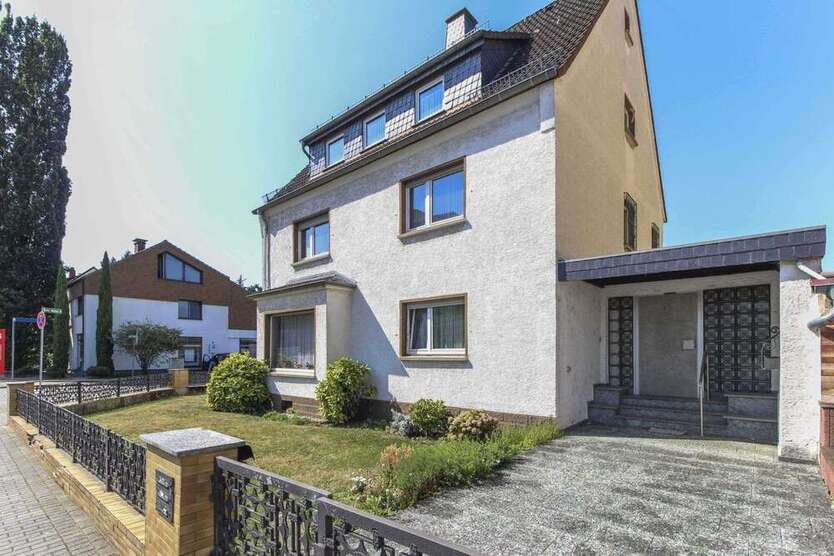 Haus zum Kaufen in Flörsheim am Main 695.000 € 206.83 m²