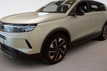 Opel Grandland (X) 8.850 km 33.200 &euro; Rüsselsheim 65428