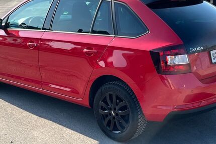 Skoda Rapid 152.448 km 5.400 &euro; Frankfurt am Main 65933