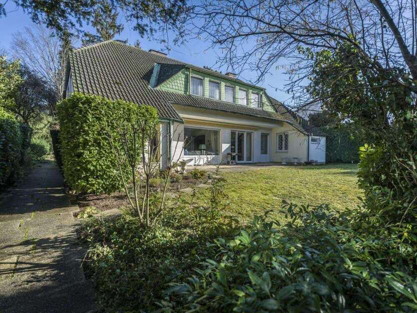 Haus zum Kaufen in Wiesbaden 1.785.000 € 210.45 m²