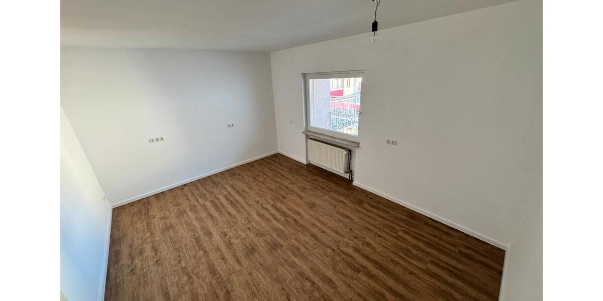 Exklusive, lichtdurchflutete 5,5 Zimmer-Wohnung - Saniert 5.5 zimmer