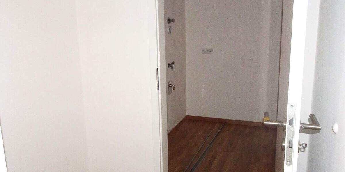 Terrassenwohnung Frankfurt am Main Schwanheim - 3 Zimmer, 104 m&sup2;, 1.900&euro; | Angebot:25815069