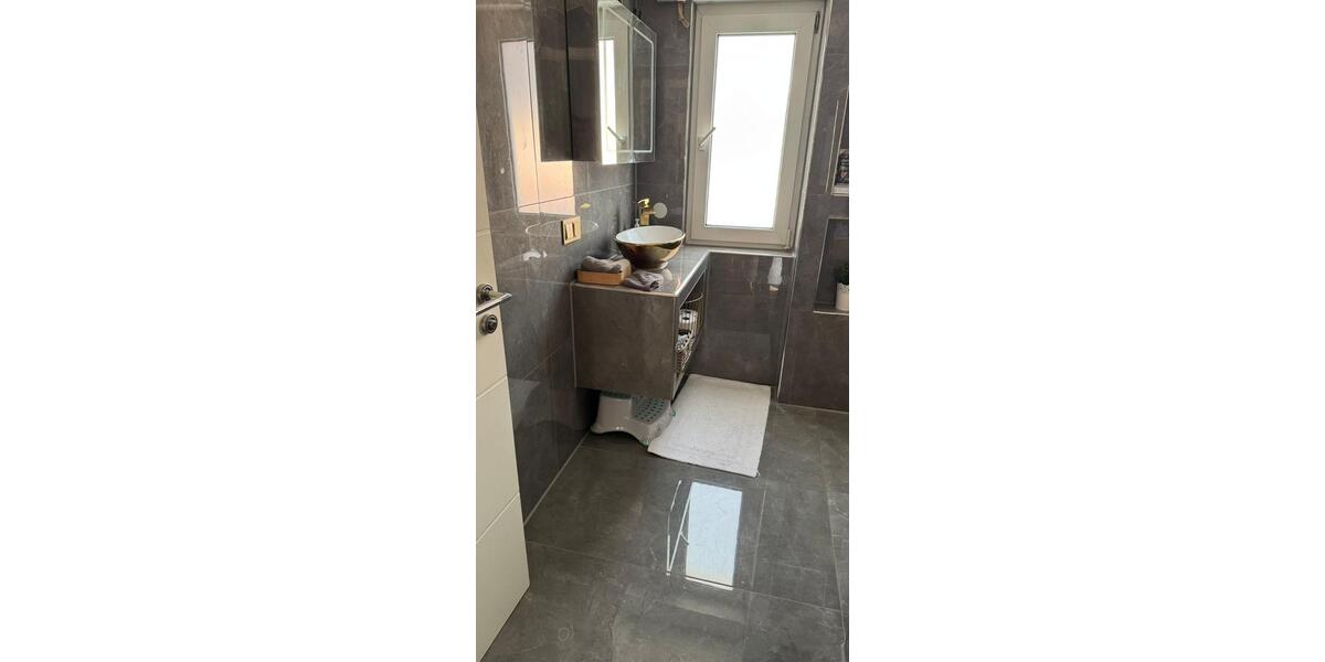 Etagenwohnung Griesheim - 4.5 Zimmer, 140 m&sup2;, 1.700&euro; | Angebot:26413113