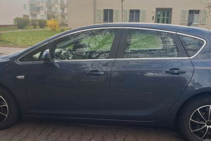 Opel Astra 190.000 km 2.200 &euro; Frankfurt 65936