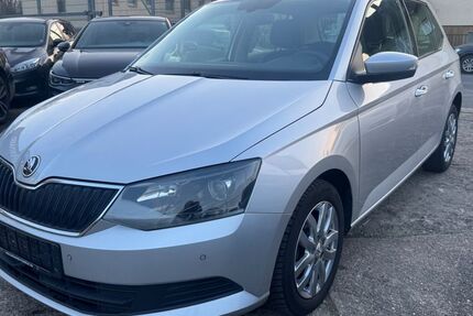 Skoda Fabia 256.255 km 4.999 &euro; Frankfurt am Main 60388