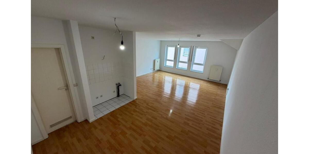 Dachgeschoßwohnung Frankfurt am Main Westend Süd - 1 Zimmer, 38 m&sup2;, 684&euro; | Angebot:25711724