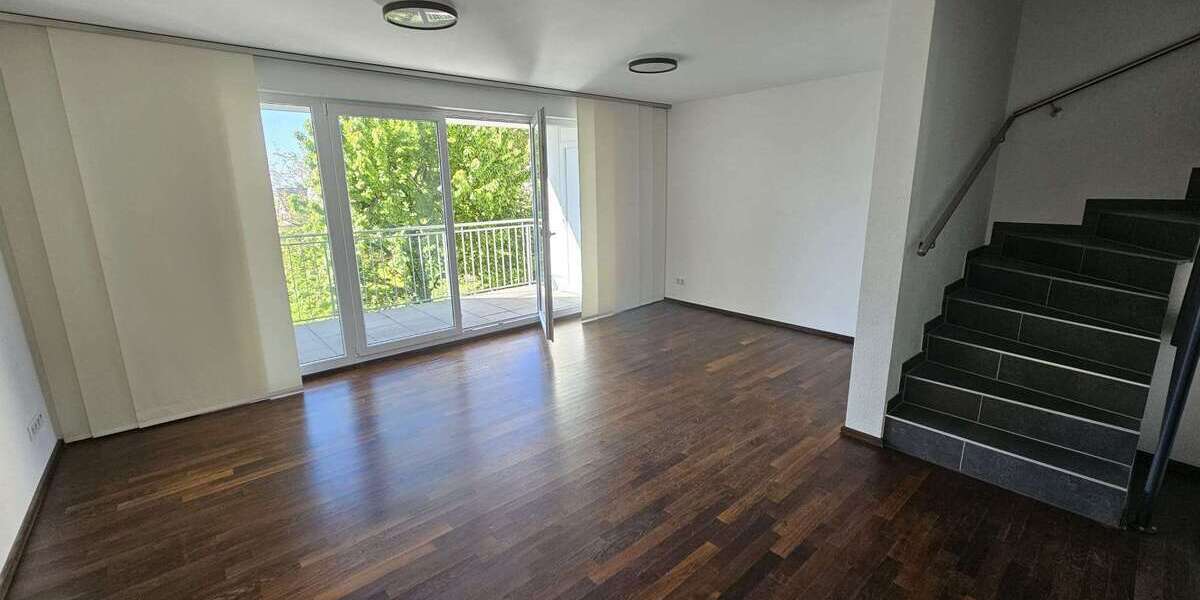 Etagenwohnung Frankfurt am Main Bergen-Enkheim - 4 Zimmer, 100 m&sup2;, 1.800&euro; | Angebot:26250218