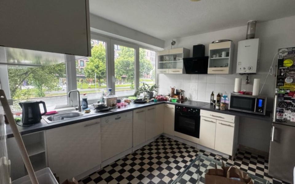 Etagenwohnung Frankfurt am Main Mitte-Nord - 1 Zimmer, 19 m&sup2;, 700&euro; | Angebot:24528410