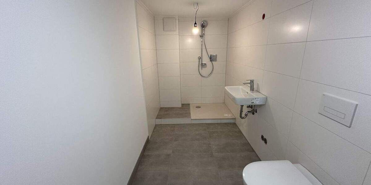 Etagenwohnung Karben Klein-Karben - 3 Zimmer, 170 m&sup2;, 2.050&euro; | Angebot:25665203