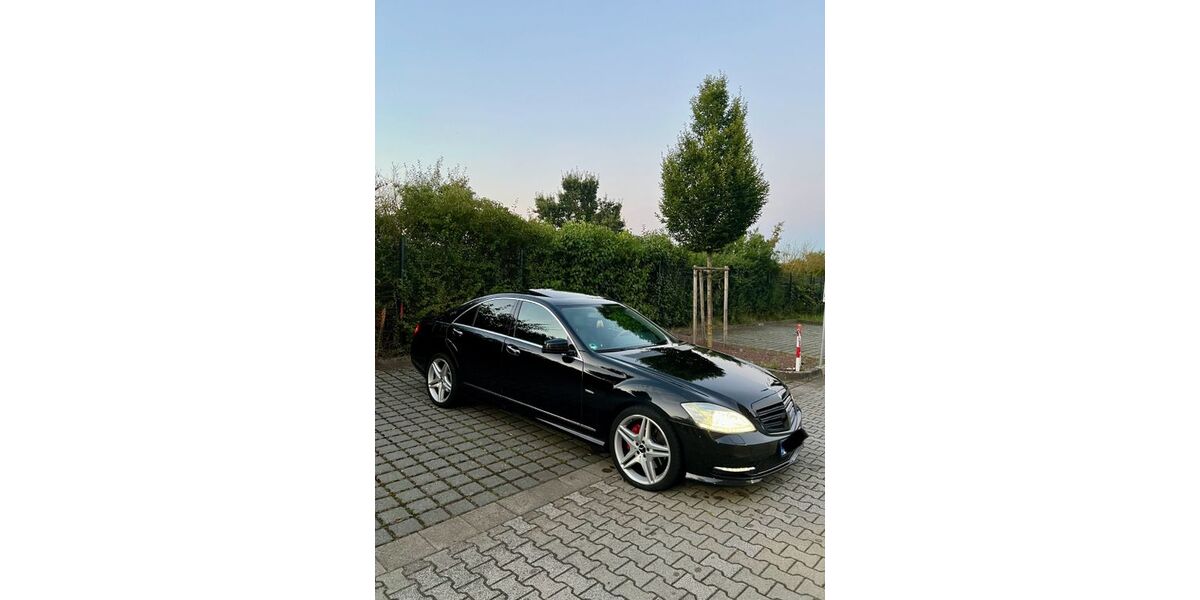 Mercedes-Benz 350 300.455 km 13.999 &euro; Dietzenbach 63128