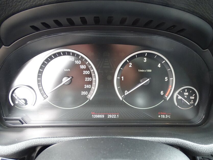 X4 xDrive 30 d xLine Navi, PDC, Head-Up, AHK, DAP,