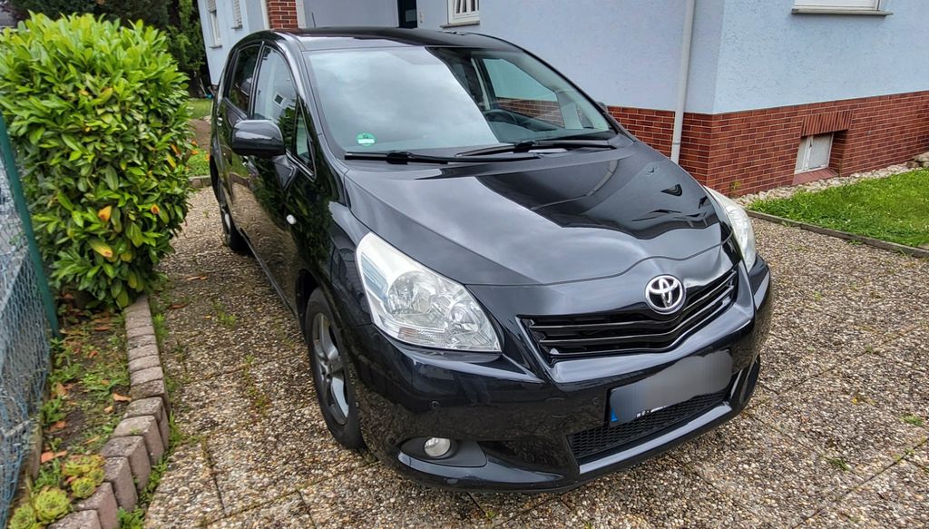 Toyota Verso 235.303 km 6.700 &euro; Niddatal 61194