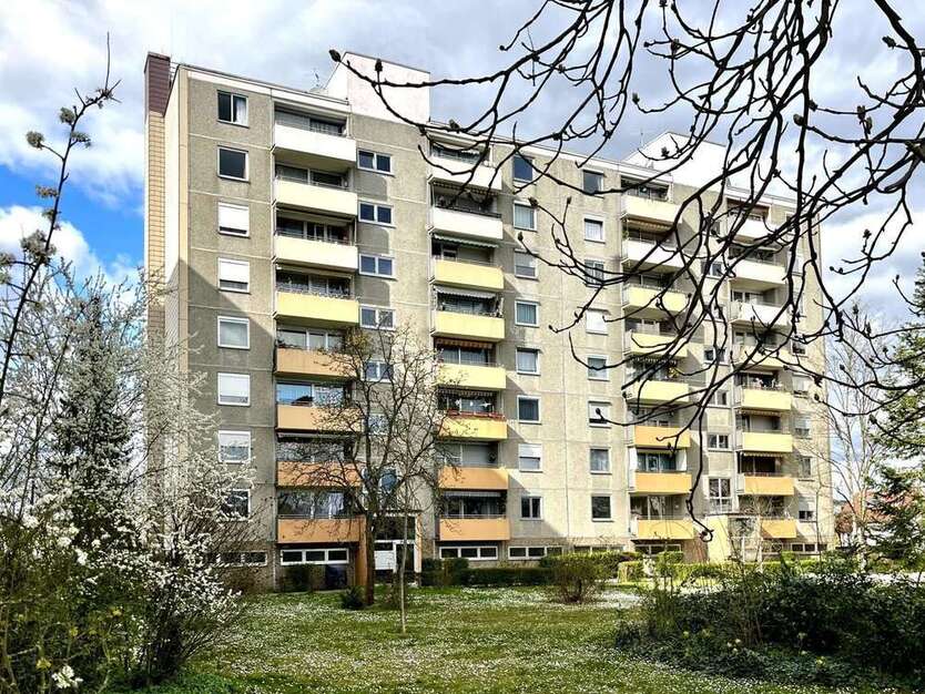 Wohnung zum Kaufen in Rodenbach 275.000 € 87 m²