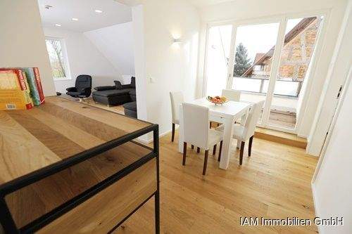 Einfamilienhaus Niederdorfelden - 7 Zimmer, 210 m&sup2;, 3.100&euro; | Angebot:25665446