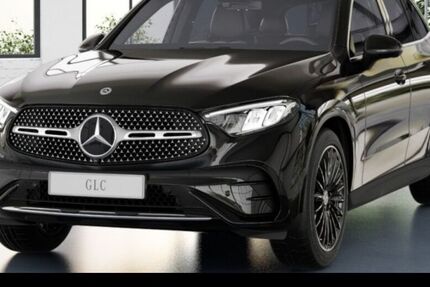 Mercedes-Benz GLC 300 9.900 km 64.580 &euro; Frankfurt 60488