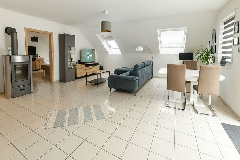 Exklusives 2-3-FH in Bestlage von Neu-Isenburg-Buchenbusch. Waldrandlage mit Traumgrundstück!