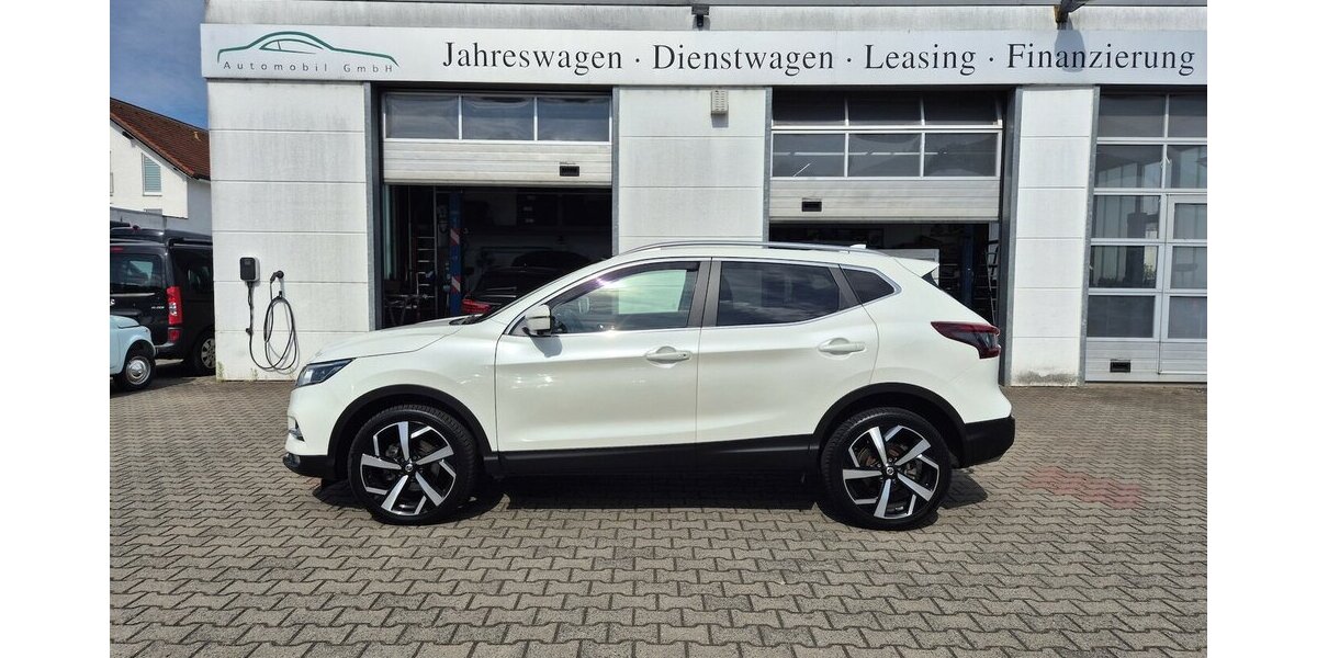 Nissan Qashqai Akari, Kamera, Android Auto, Panoramadach, 72.315 km 18.390 &euro; Rodgau 63110