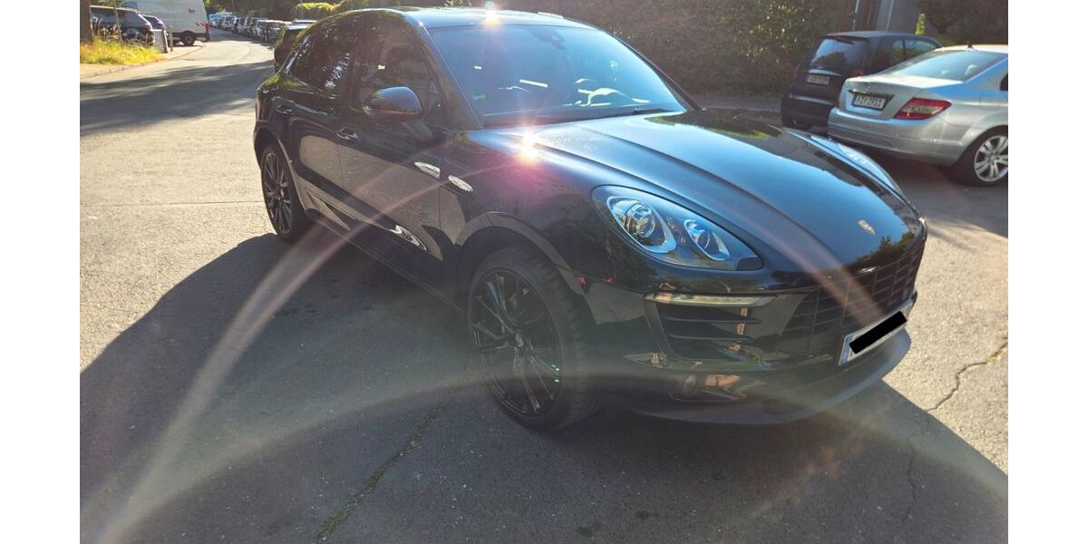 Porsche Macan 144.500 km 33.200 &euro; Frankfurt am Main 60439
