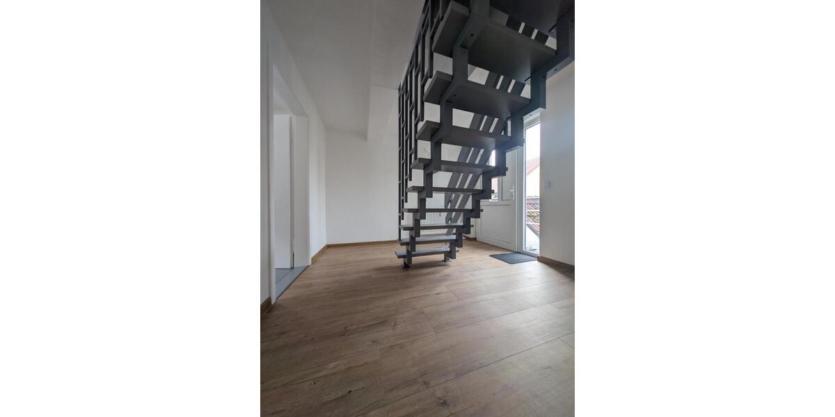 Erstbezug nach Sanierung: Helle 2,5-Zimmer-Wohnung 2.5 zimmer