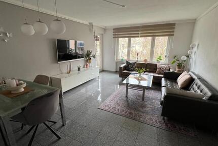 Helle 4-Zimmer-Wohnung mit Balkon in FFM 4 zimmer
