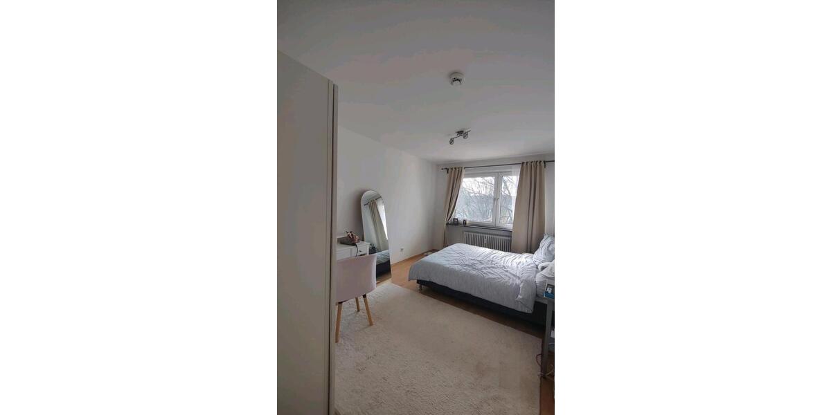 Etagenwohnung Frankfurt am Main Nord-Ost - 3 Zimmer, 72 m&sup2;, 1.410&euro; | Angebot:26221647