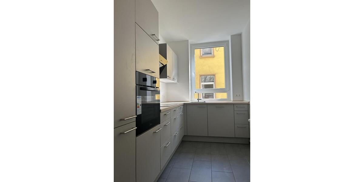 Etagenwohnung Frankfurt am Main Nordend West - 4 Zimmer, 100 m&sup2;, 1.950&euro; | Angebot:26252482