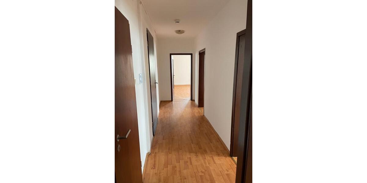 Etagenwohnung Frankfurt am Main Bockenheim - 4 Zimmer, 98 m&sup2;, 1.500&euro; | Angebot:26227370
