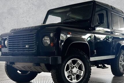Land Rover Defender 98.800 km 37.880 &euro; Frankfurt a.M. 60314