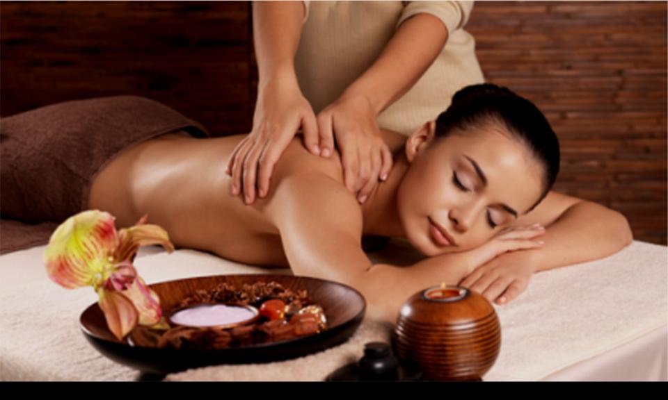 Raum für Massage Physio Thaimassage etc Kosmetik Studio top zimmer