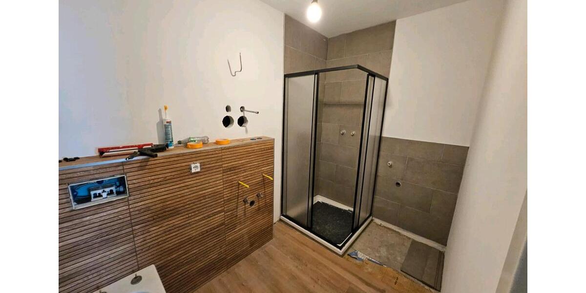 schöne 2,5 Zimmer Wohnung zu vermieten frisch saniert 2.5 zimmer