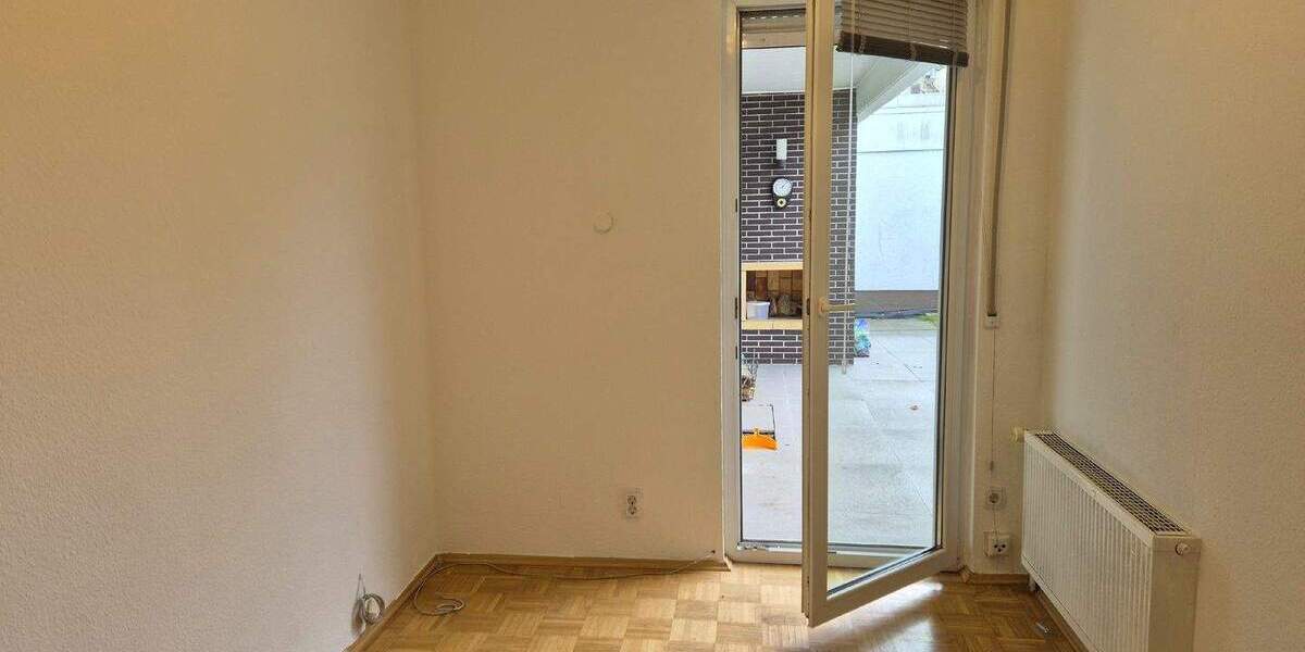 Mehrfamilienhaus, Wohnhaus Neu-Isenburg Gravenbruch - 4 Zimmer, 125 m&sup2;, 2.200&euro; | Angebot:24989061