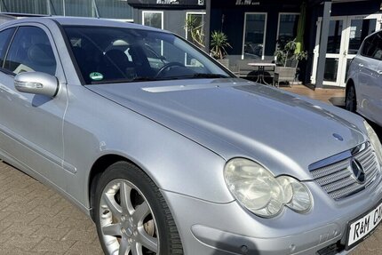 Mercedes-Benz C 200 Kompressor Sport Paket/Automatik/Leder 155.111 km 4.999 &euro; Frankfurt 60386