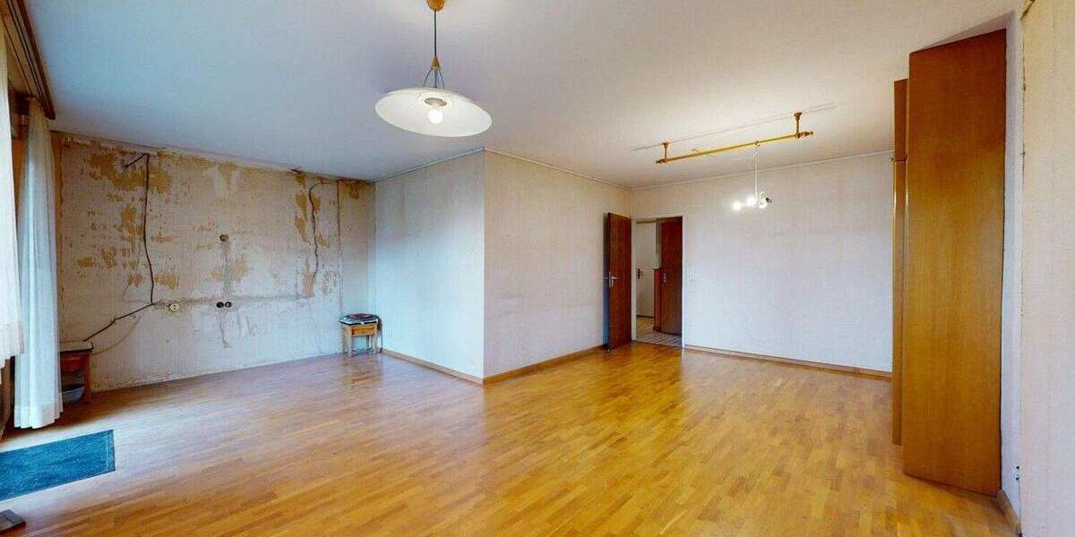 Reihenmittelhaus Frankfurt am Main Eckenheim - 6 Zimmer, 137 m&sup2;, 620.000&euro; | Angebot:24989665