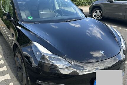 Tesla Model 3 56.433 km 27.500 &euro; Frankfurt am Main 60327