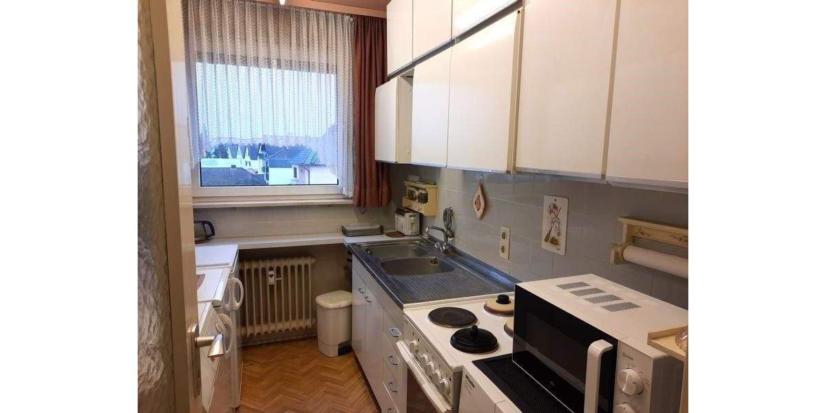 Sie streichen die Wände, und wir die Kosten.....Provisionsfrei für den Käufer ! 3 zimmer