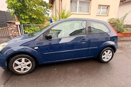 Ford Fiesta 175.000 km 930 &euro; Rosbach vor der Höhe 61191