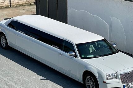 Chrysler 300C 106.000 km 25.000 &euro; Hanau 63456