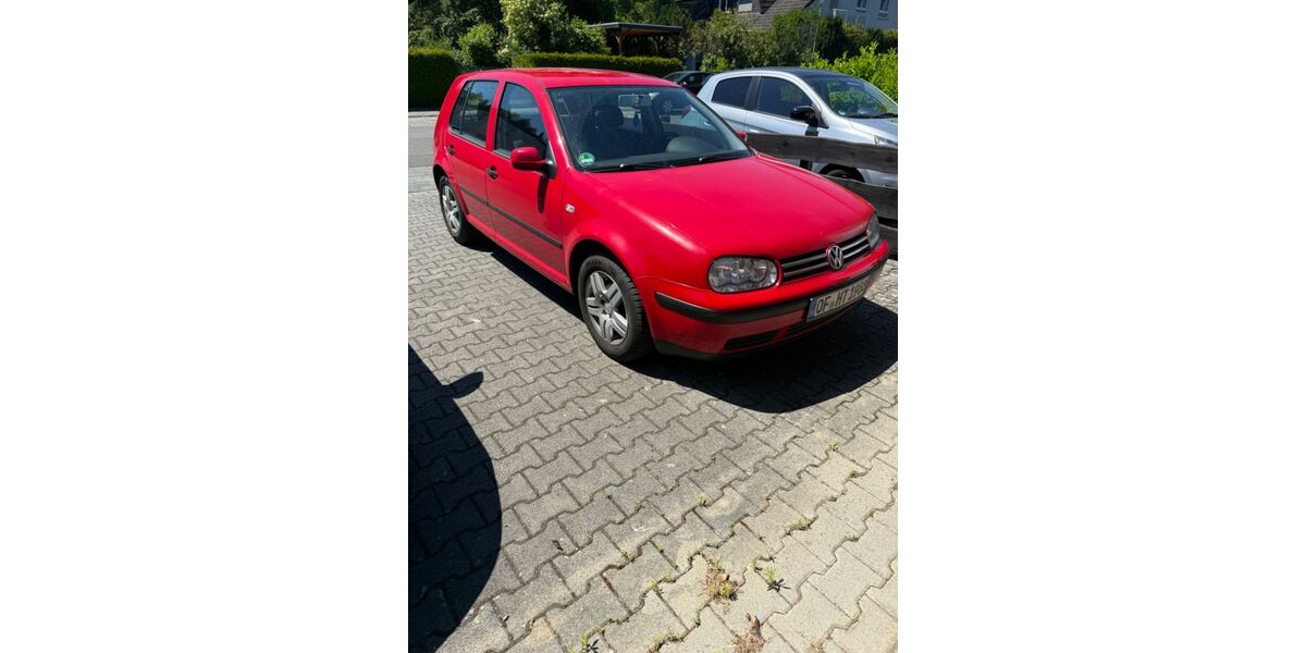 VW Golf 68.100 km 2.800 &euro; Rödermark 63322