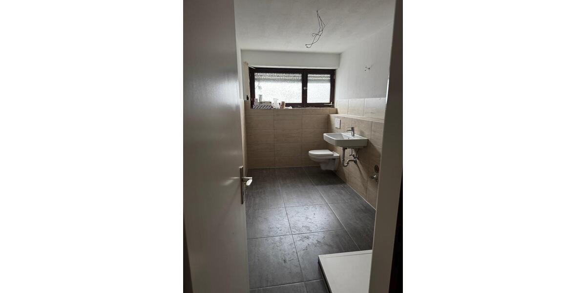 Dachgeschoßwohnung Darmstadt Bessungen - 4 Zimmer, 110 m&sup2;, 1.700&euro; | Angebot:24827367