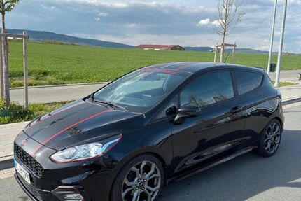 Ford Fiesta 122.309 km 8.900 &euro; oberursel (Taunus) 61440