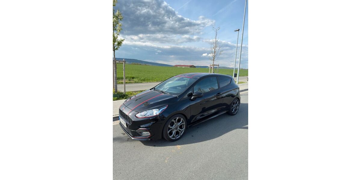 Ford Fiesta 122.309 km 8.900 &euro; oberursel (Taunus) 61440