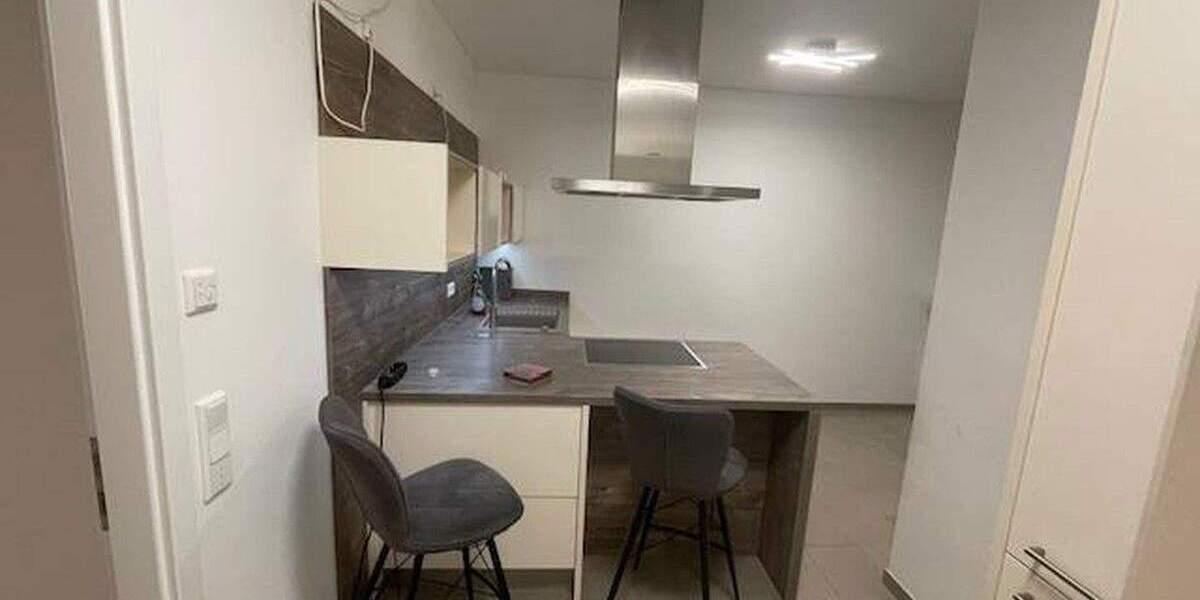 Stilvolle, neuwertige 1,5-Zimmer-Erdgeschosswohnung mit Einbauküche in Frankfurt am Main 1 zimmer