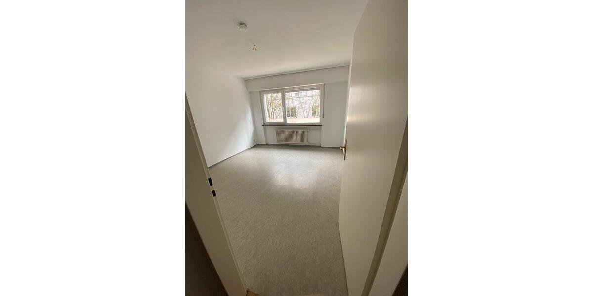 Hochparterre Bad Nauheim - 1 Zimmer, 52 m&sup2;, 550&euro; | Angebot:25656945