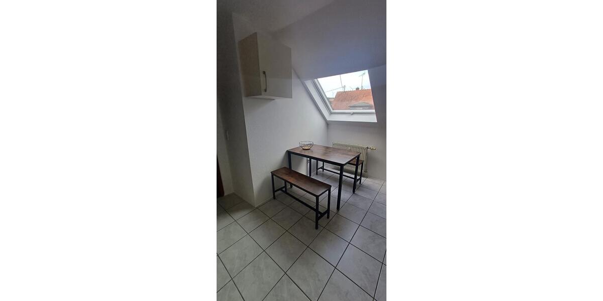 Dachgeschoßwohnung Usingen - 2 Zimmer, 60 m&sup2;, 650&euro; | Angebot:25363085