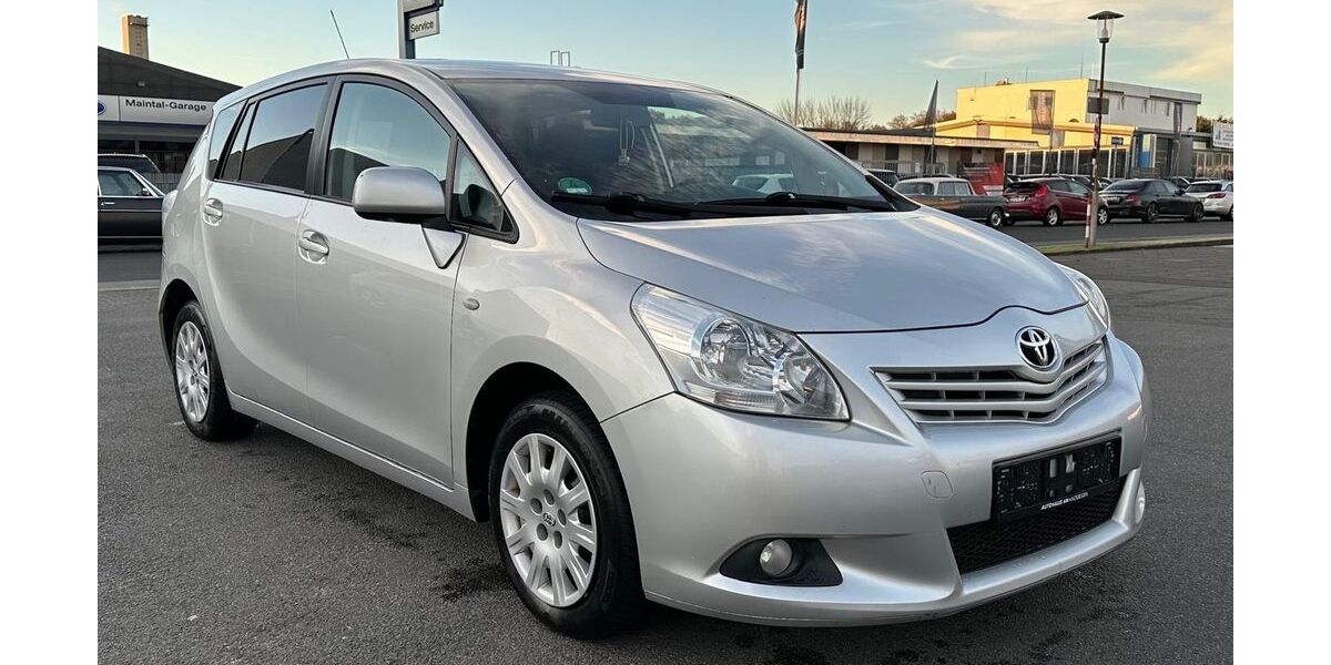 Toyota Verso 308.498 km 2.390 &euro; Maintal 63477