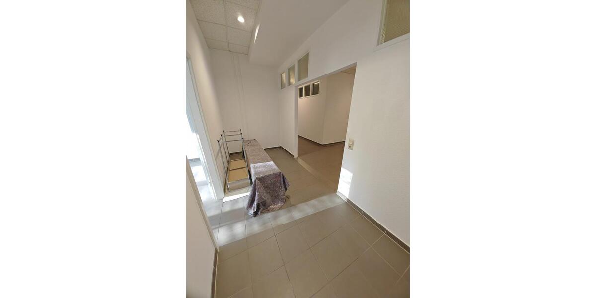 Gewerbeimmobilie im EG zu vermieten–Top-Lage in Mainz-Hechtsheim zimmer