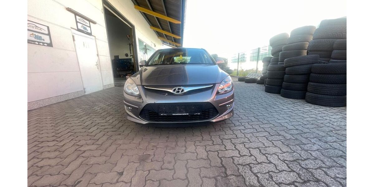 Hyundai i30 197.750 km 2.390 &euro; Hanau 63450