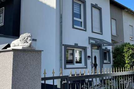 Haus zum Kaufen in Frankfurt 795.000 € 163 m² 6 zimmer