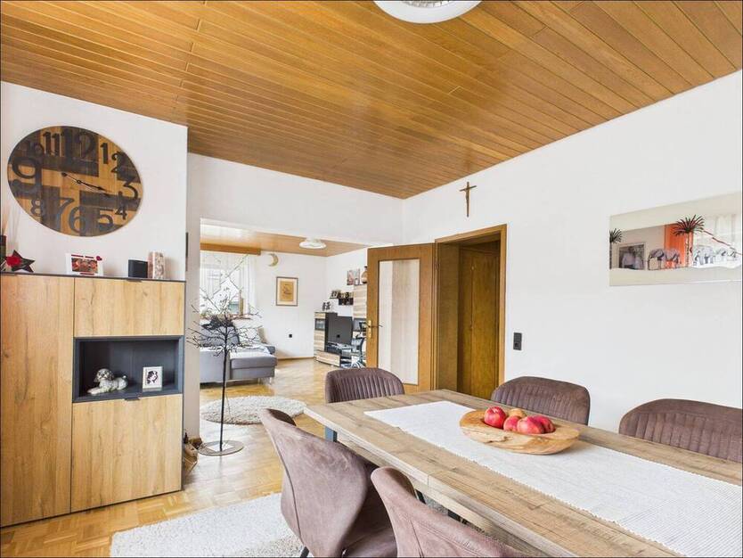 Zweifamilienhaus mit Mehrwert - Ihr neues Zuhause in Karlstein